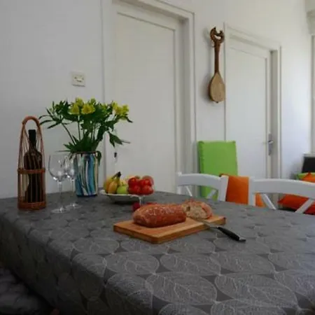 Pietas Iulia * Póla